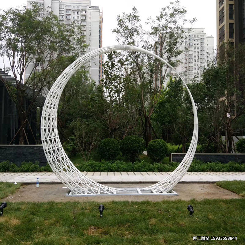 不锈钢月亮雕塑 月牙造型装饰景观小品雕塑