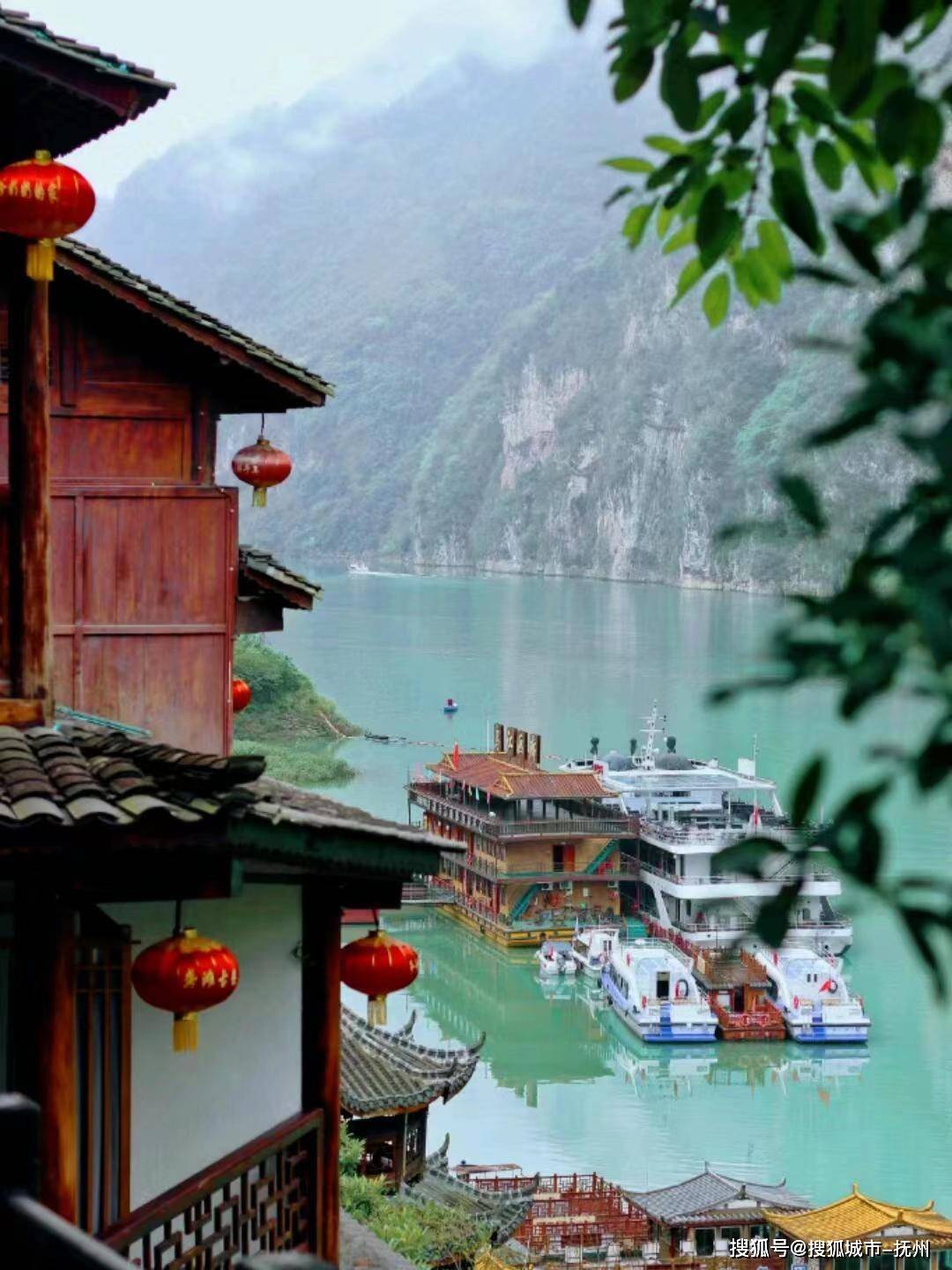 重庆旅游跟团价格，重庆深度四日游价格，跟团价格全知道