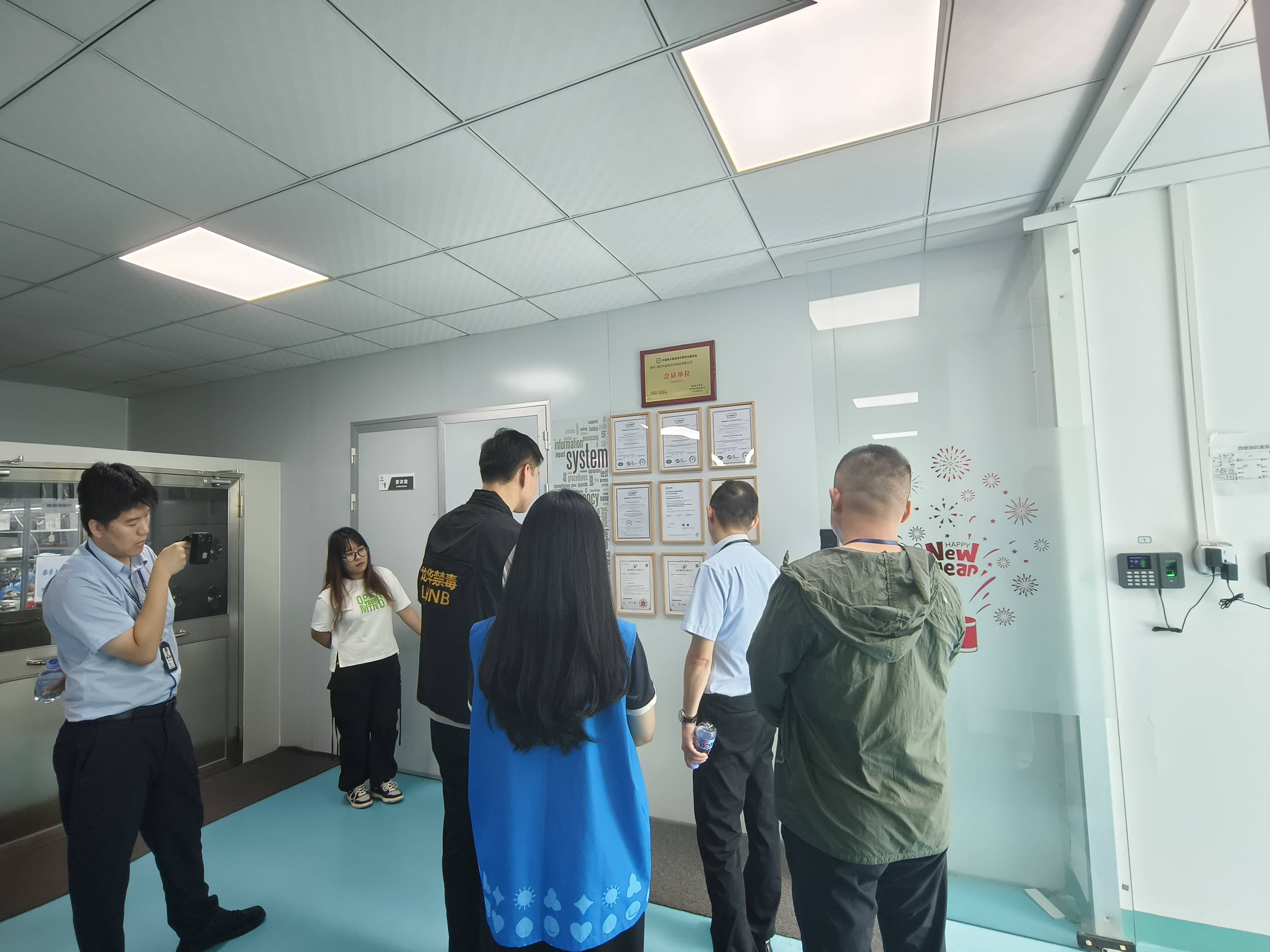 百姓彩票网官方端口龙华街道：多部门联合开