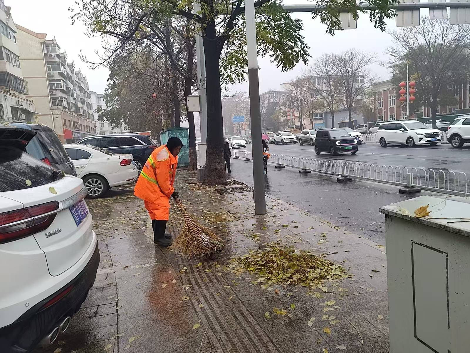 雨后的守护：顺安环卫公司精细化保洁之路ng28网址(图4)