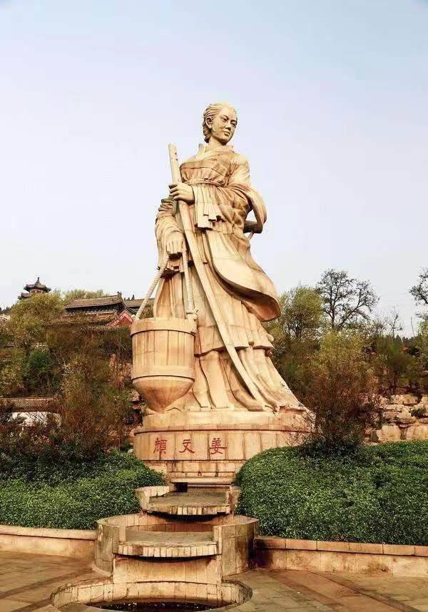 文姜：在家时与亲哥相爱，曾被拒婚，嫁人后私情不断，害死丈夫
