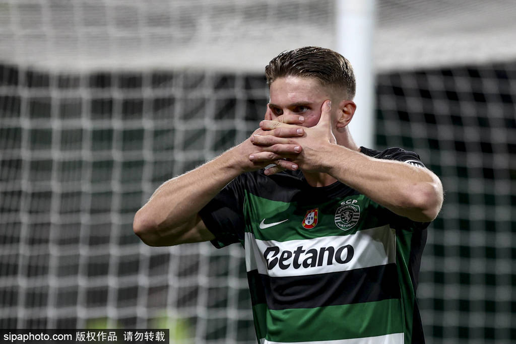 挖老东家！阿莫林冬窗想签左后卫+前锋 最心仪哲凯赖什