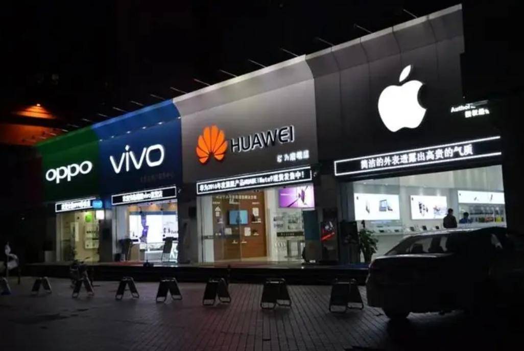 原创             美商务部正式宣布：中国芯片禁令解除，美媒称：永久断供先进芯片