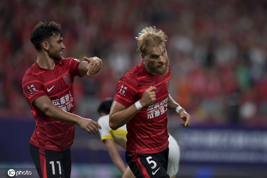 中超-德尔加多传射建功 成都蓉城2-0送国安两连败
