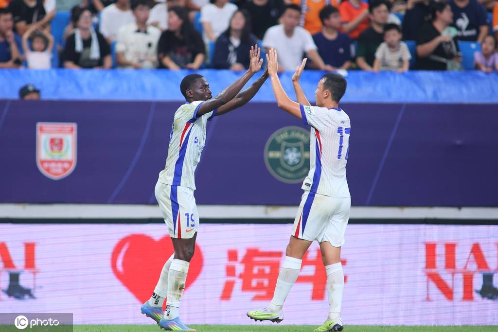 补时进两球！中超-于汉超刘诚宇破门 申花2-0海牛2分领跑