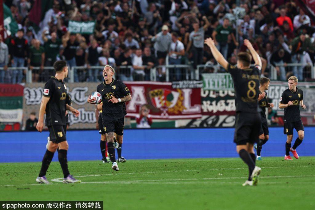 德甲-凯恩两助攻迪亚斯破门+失空门 拜仁3-2奥格斯堡
