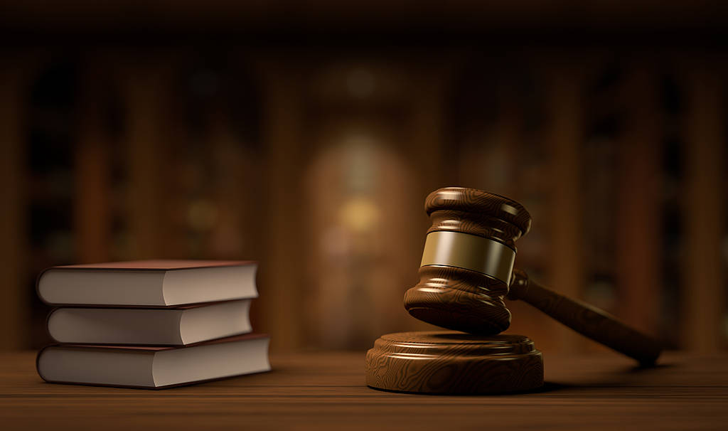 未成年将同学打致内脏出血，法院判赔4万也是无奈