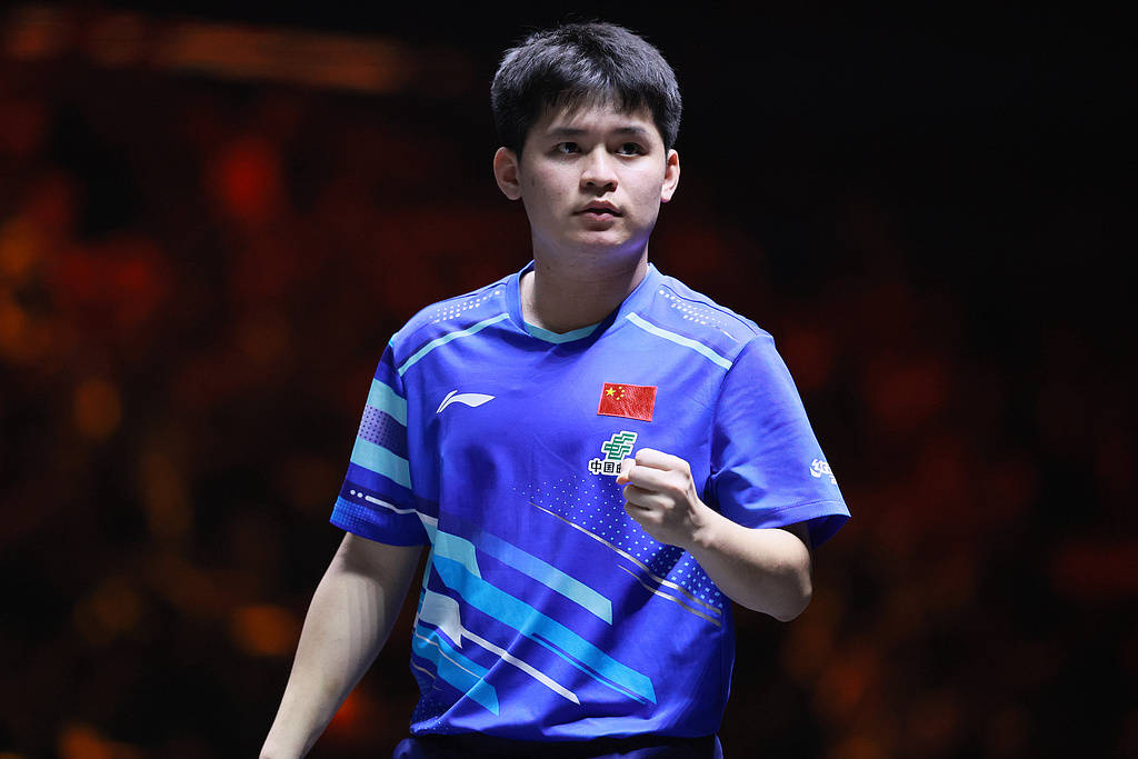 中国大满贯：孙颖莎3-0横扫朱思冰进16强 林诗栋3-1胜户上隼辅