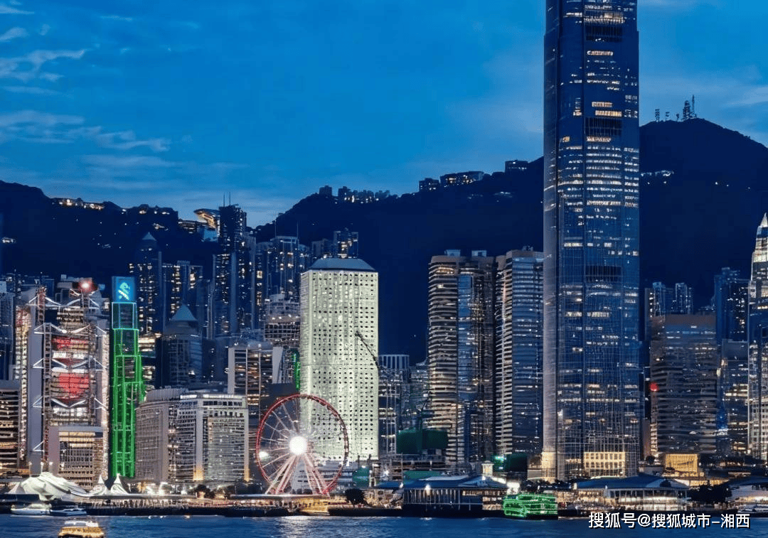 “港澳三日游最佳路线：港澳旅游天花板线路人