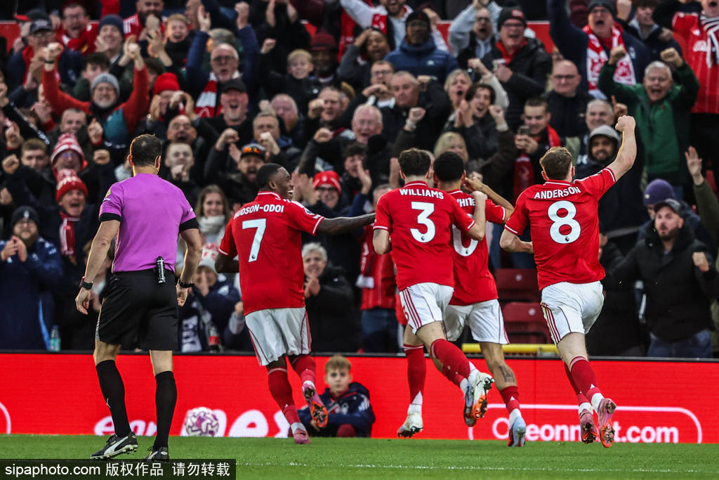 英超-迪亚洛绝平 曼联2分钟内丢2球2-2森林结束三连胜