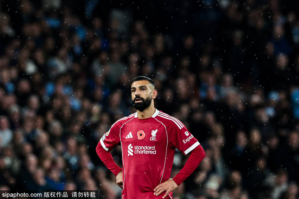 英超积分榜:曼城差枪手4分 利物浦跌第8进球不及曼联