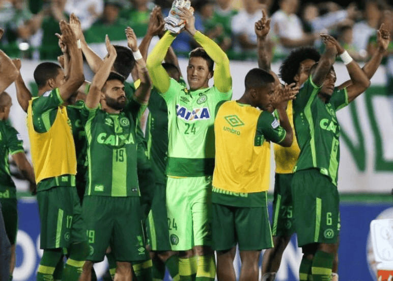 11月19日明日足球比赛分析预测：英超联赛免费高清直播+实时赛程+积分预测（2025赛季全覆盖）附比分 进球数胜平负