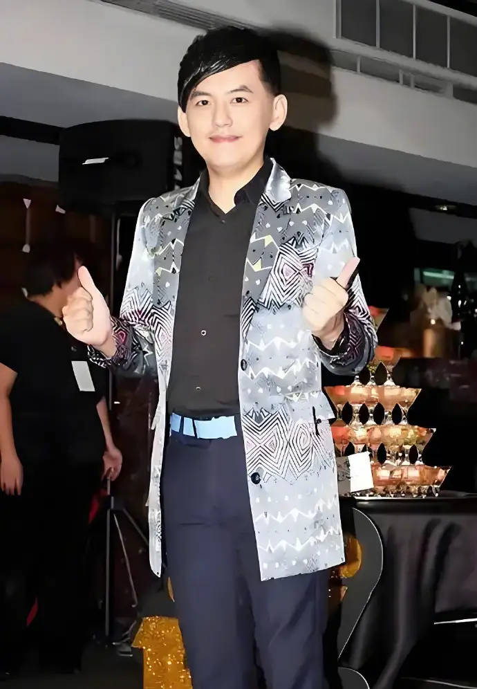 黄子佼已与全部被害人和解：我诚挚悔悟，祈求每个受害者原谅