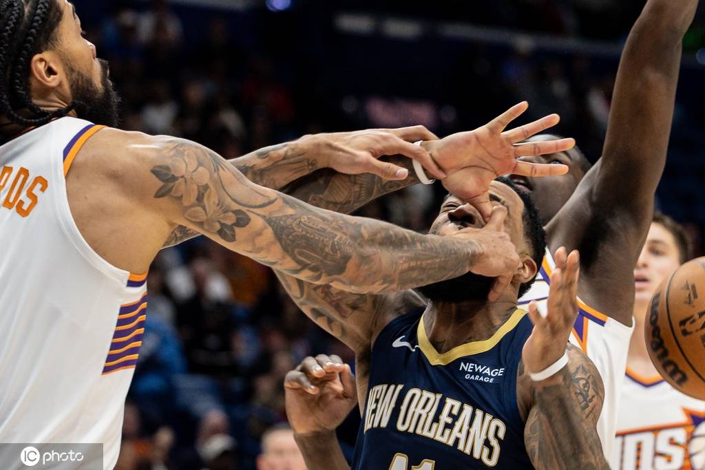 马威与阿尔瓦拉多互殴被驱逐 布克20分太阳赛季三杀鹈鹕