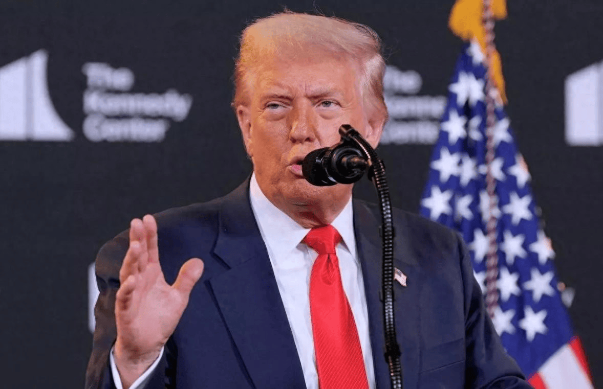 马杜罗仅是开胃菜?特朗普再点名普京,四字评价暗藏三重风险信号