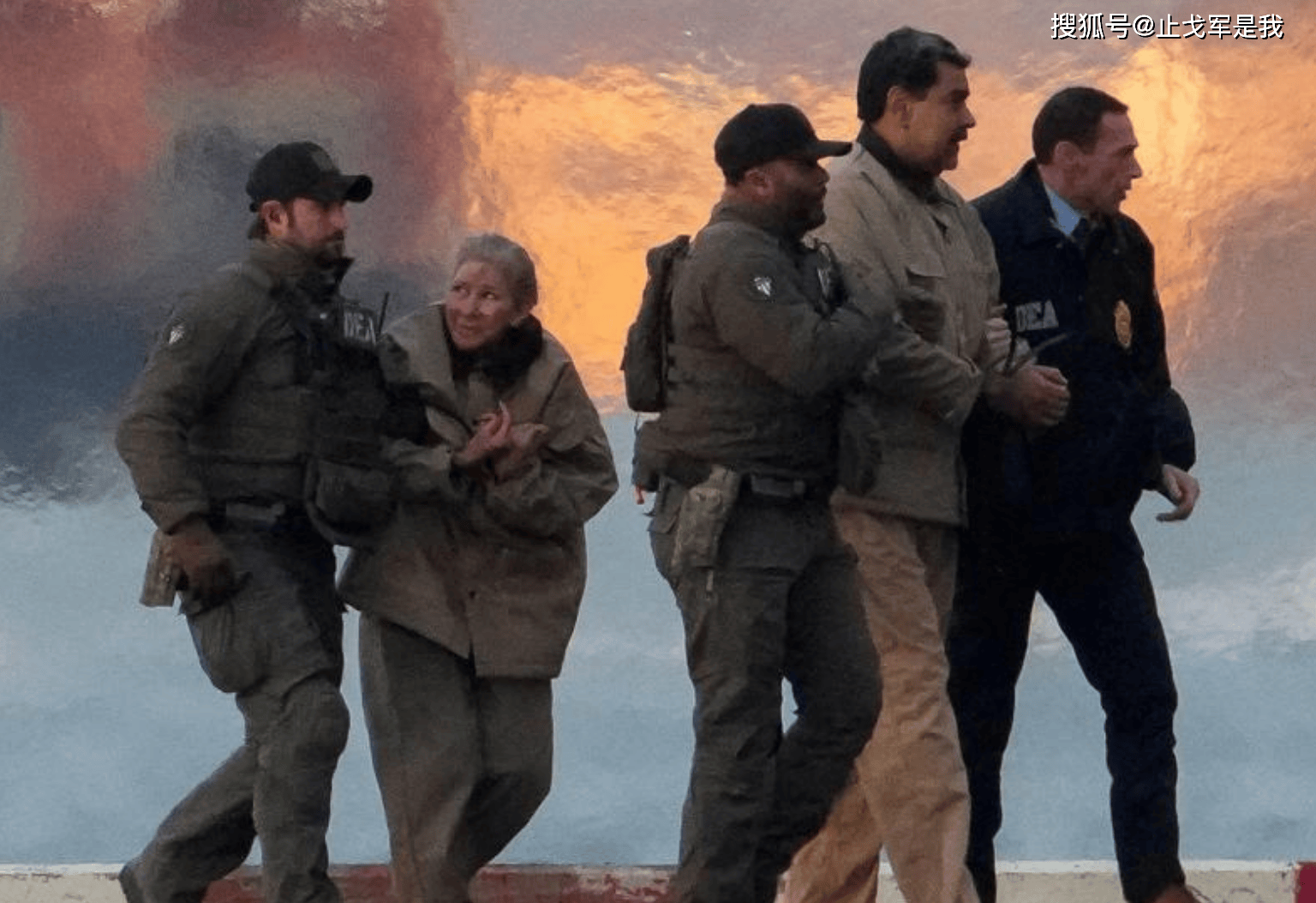 三角洲部队在抓捕马杜罗时，可能使用了神秘武器，令对手无法反抗