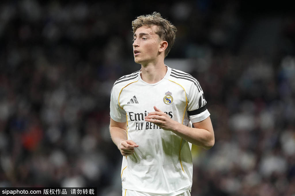 西甲-吕迪格巴尔韦德破门居莱尔逆天吊射 皇马4-1埃尔切