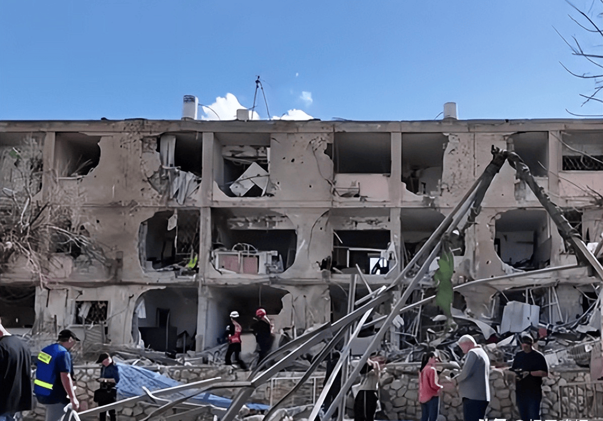 新一轮交锋！以色列全境被打穿，防空系统沦为摆设，以南部多地遇袭