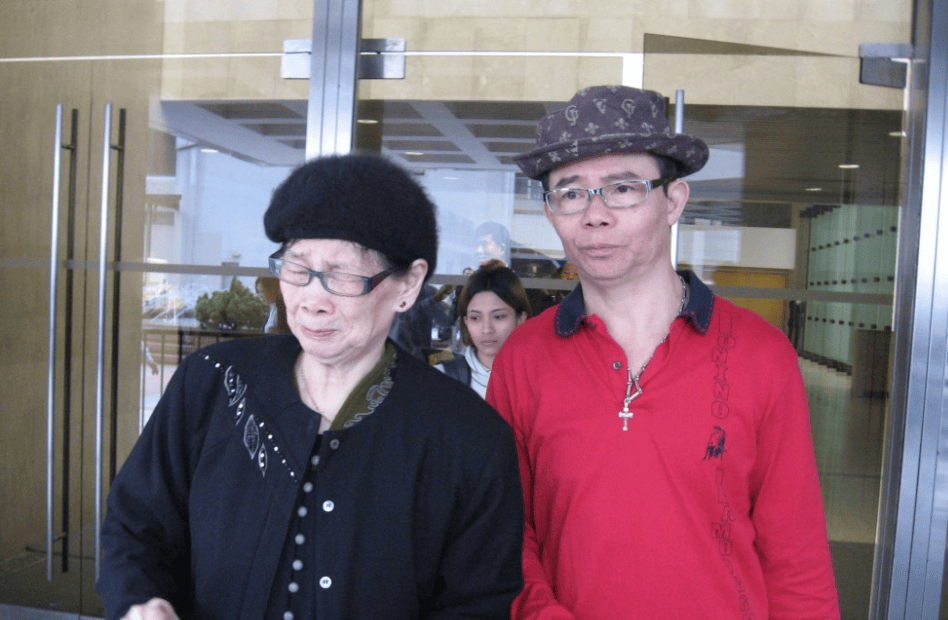 梅艳芳102岁母亲去世！千万遗传该谁继承，大哥梅启明是否可以不劳而获