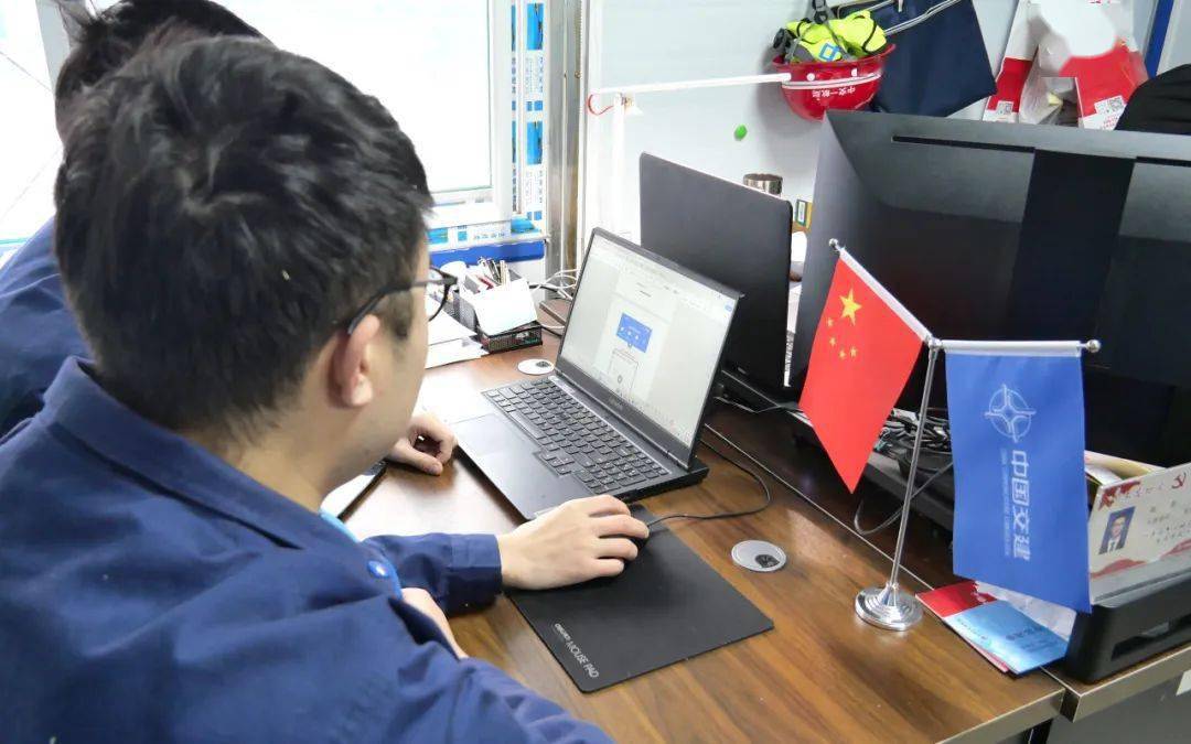 寒冬里,为员工筑起暖心屏障