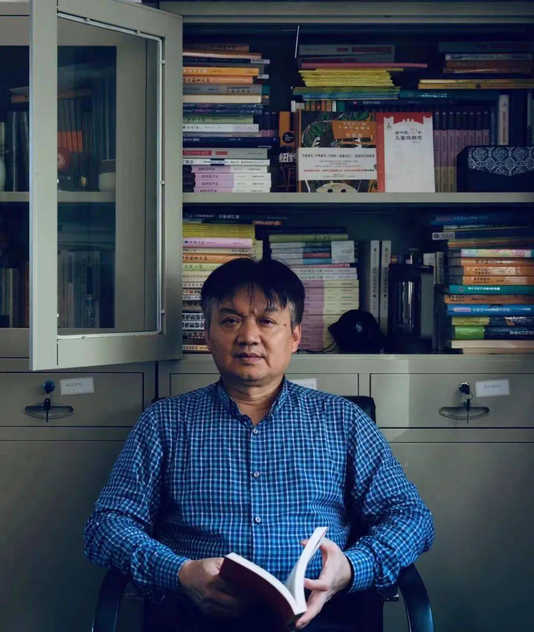 【重镇】​谭旭东：从“乌托邦”到“诗托邦”——海男小说中现代社会灵魂的自我救赎（评论） | （2024.2）