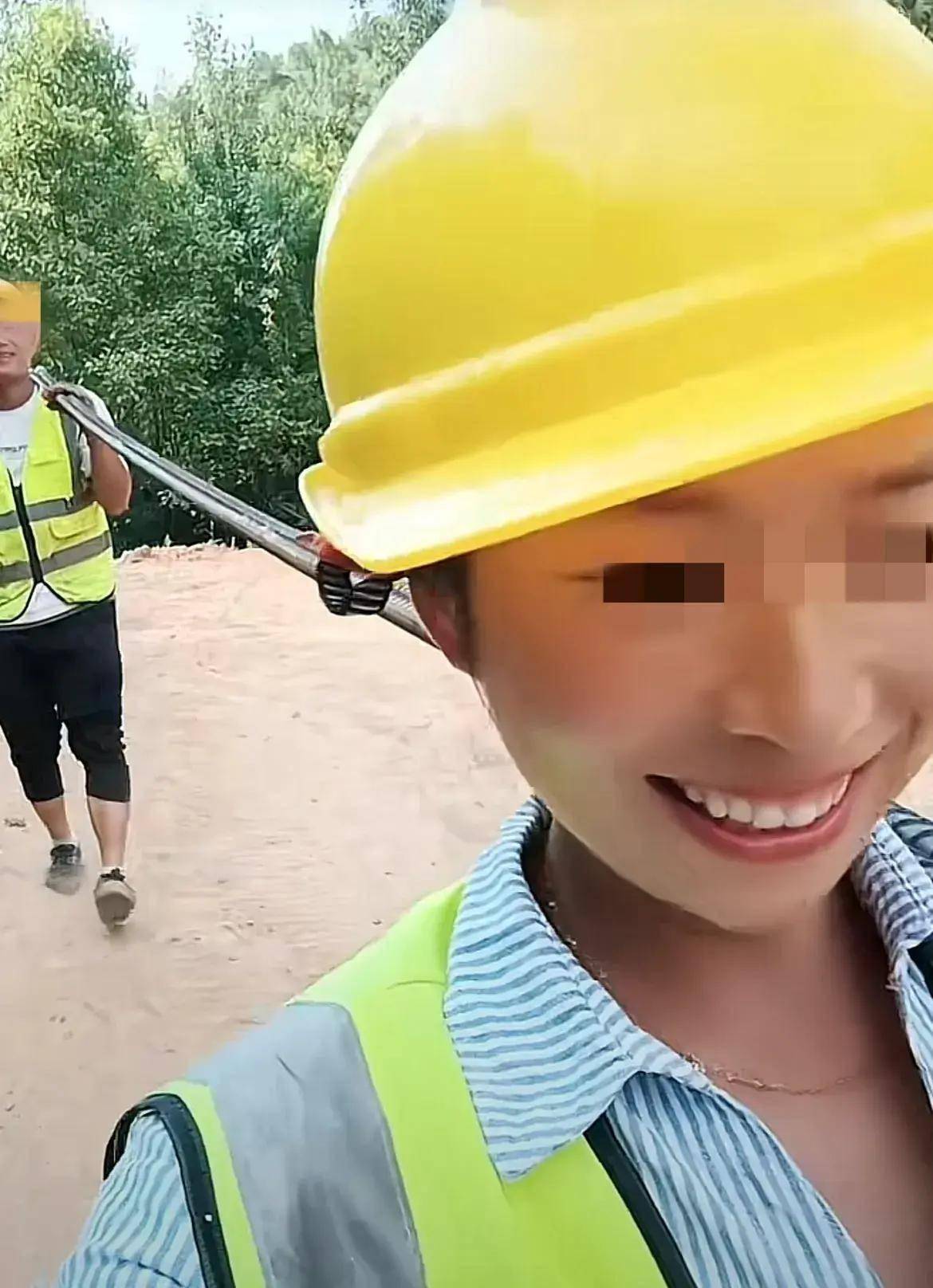 令人心酸，遇难一家四口遗体已找到，女孩妈妈账号曝光，网友泪目