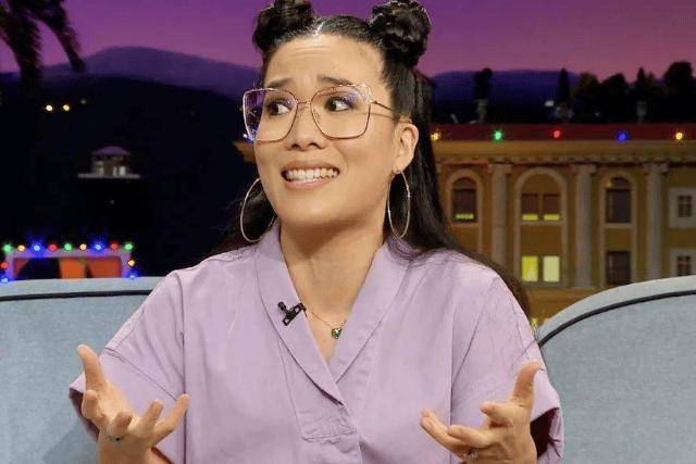 除了追求爱情, 黄阿丽未来的事业也会继续上升。 作为一个亚裔女性,她