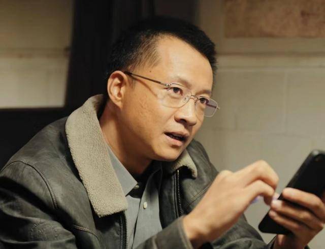 生，《幸福到万家》《漫长的季节》《人生之路》中他的表现都想当出彩。新剧中，唐曾饰演了陈大顺，从预告片
