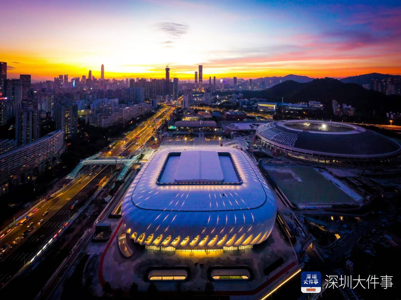 羽毛球大师赛深圳体育中心开赛新场馆揭幕