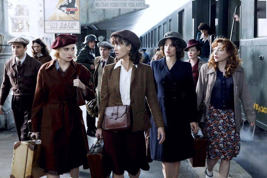 出的 法国电影《超级女特工》里，纪念并致敬当年抵抗纳粹的法国妇女。