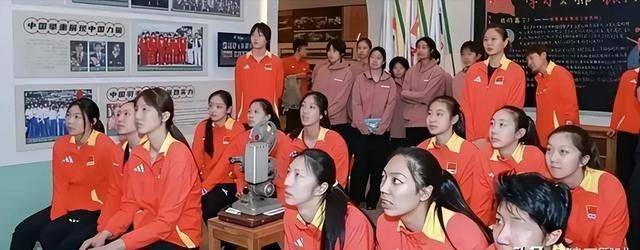 足球队员花絮简介中国最大的综合格斗赛事lp拳击作为奥运项目已经被取消