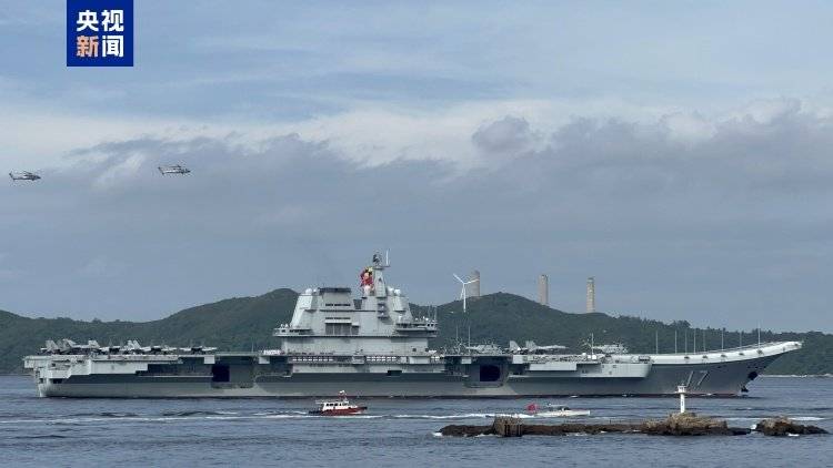 和锦鲤殿下结契后我暴富了:现场视频来了！山东舰航母编队抵达香港
