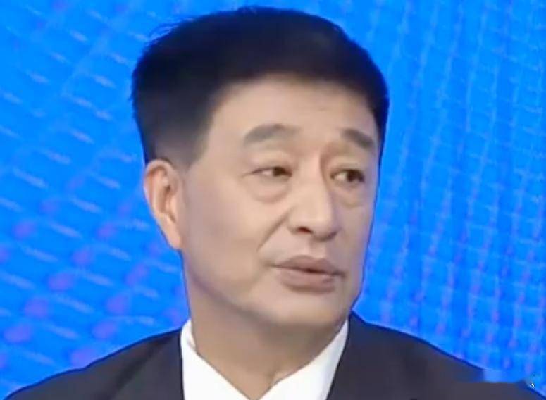 艾滋甲乙丙肝一张身份证可全国追查，艾滋病患信息全国联网：公共卫生进步还是歧视加剧的开始？是防疫利器还是隐私危机？
