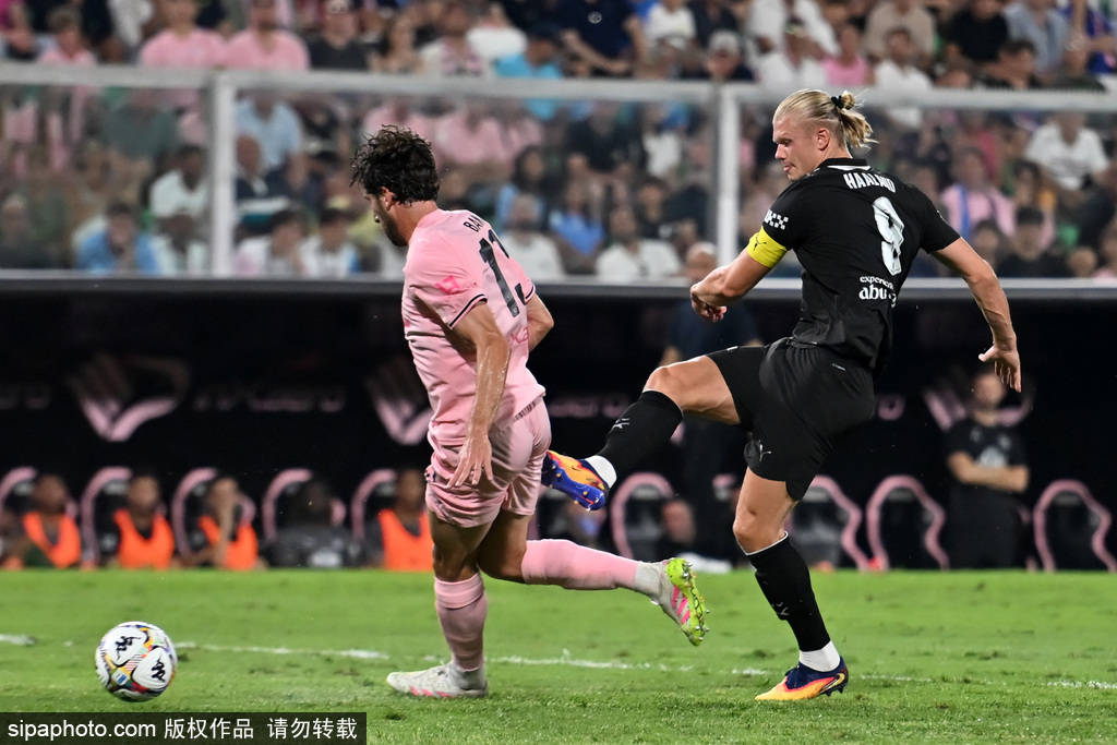 哈兰德双响领衔 曼城4-0狂胜狼队英超联赛免费高清直播+实时赛程+积分预测（2025赛季全覆盖）登顶英超积分榜