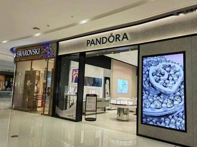 伟德国际销量连跌5年？洋品牌无奈关闭100家门店专家：中国人不买了