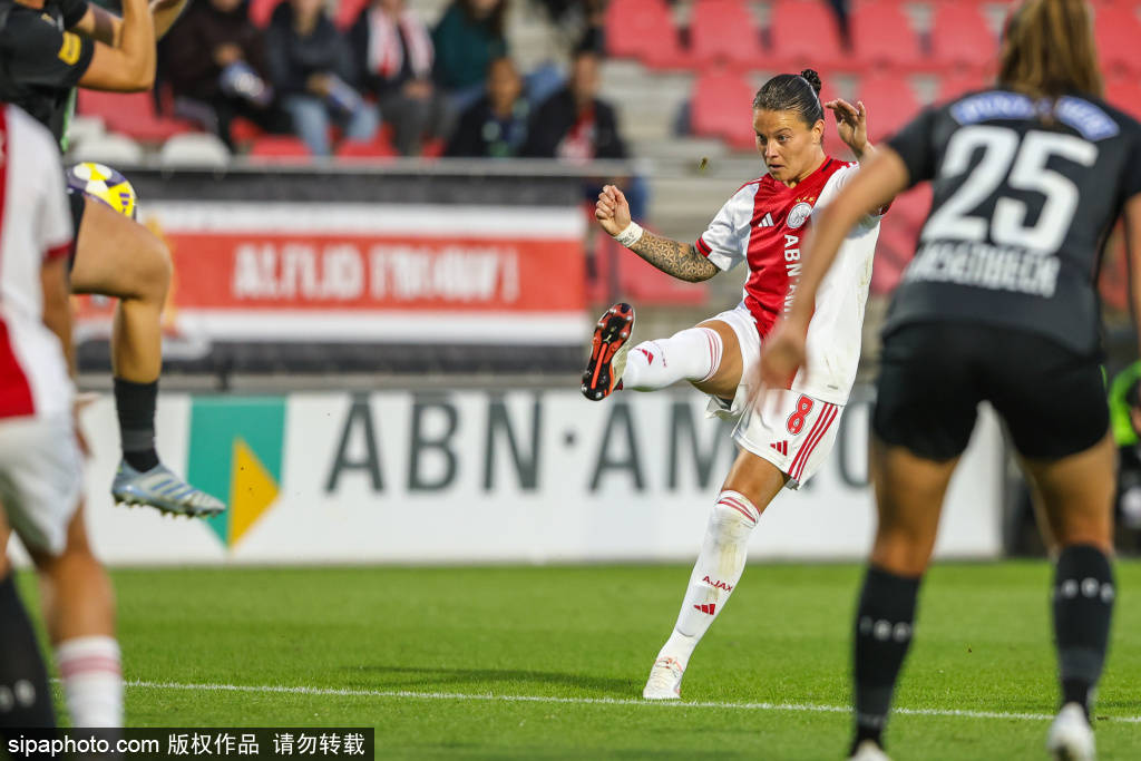 4-3！替补补时绝杀 一场4记世界波 兄弟同场破门 国家德比戏剧性拉满