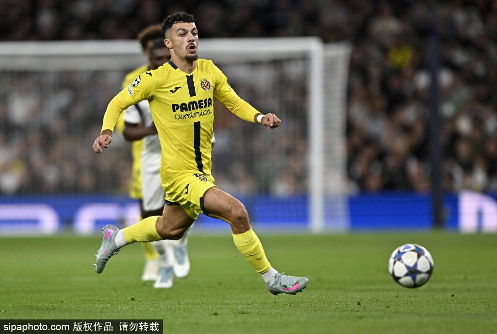 1-3虽败犹荣！奥维耶多硬刚巴萨，找到逆袭之路