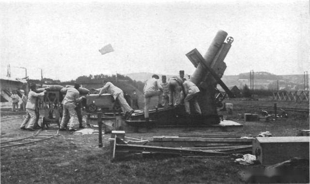 “如何轻松摧毁任何永固工事”：施耐德 280mm 迫击炮