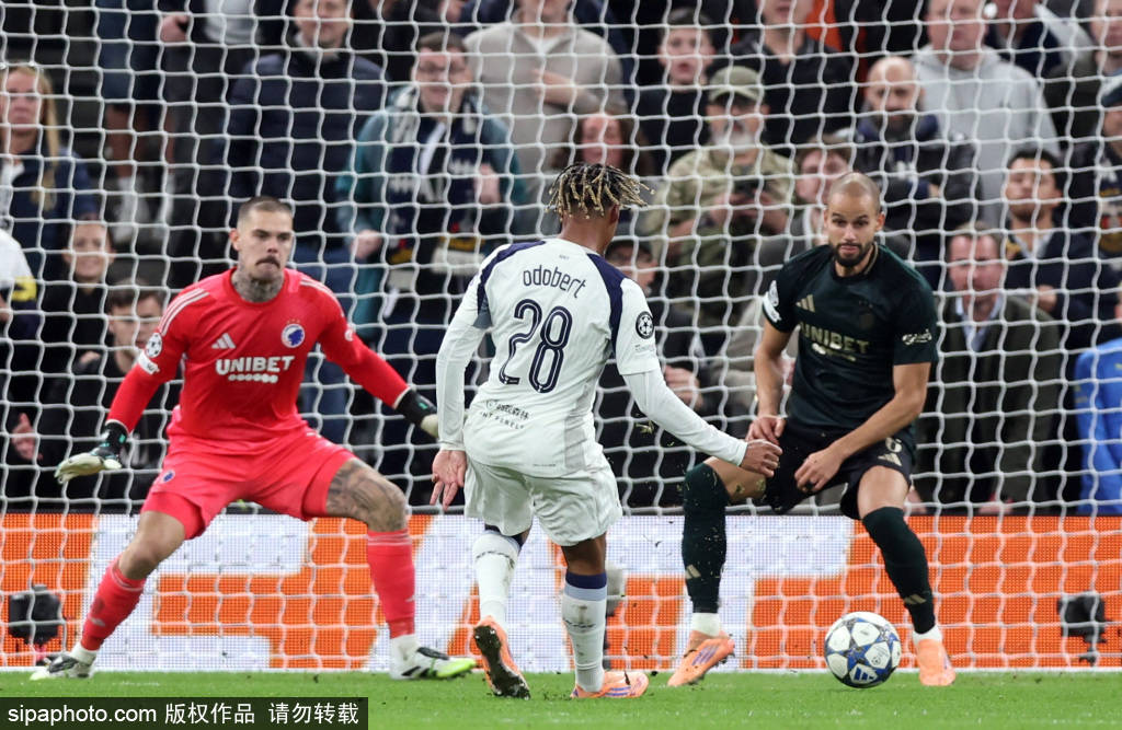 英超巅峰对决！热刺与曼联重演英超联赛免费高清直播+实时赛程+积分预测（2025赛季全覆盖）欧联决赛谁能笑到最后？