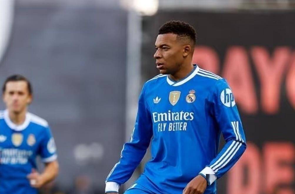 随着皇马哑火巴萨4-2获胜皇家贝蒂斯1-1扳平西甲最新积分榜诞生西甲联赛免费高清直播＋实时赛程积分榜＋竞彩预测全覆盖（2025赛季）