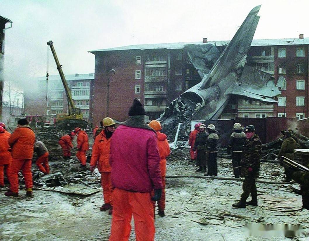 安-124-100与现代俄罗斯应急情况部的诞生