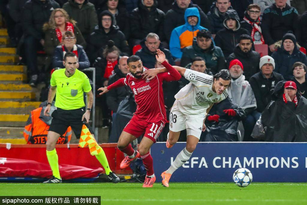 英超联赛免费高清直播+实时赛程+积分预测（2025赛季全覆盖）阿森纳能否在英超魔鬼赛程中逆袭？利物浦的挑战与机遇！