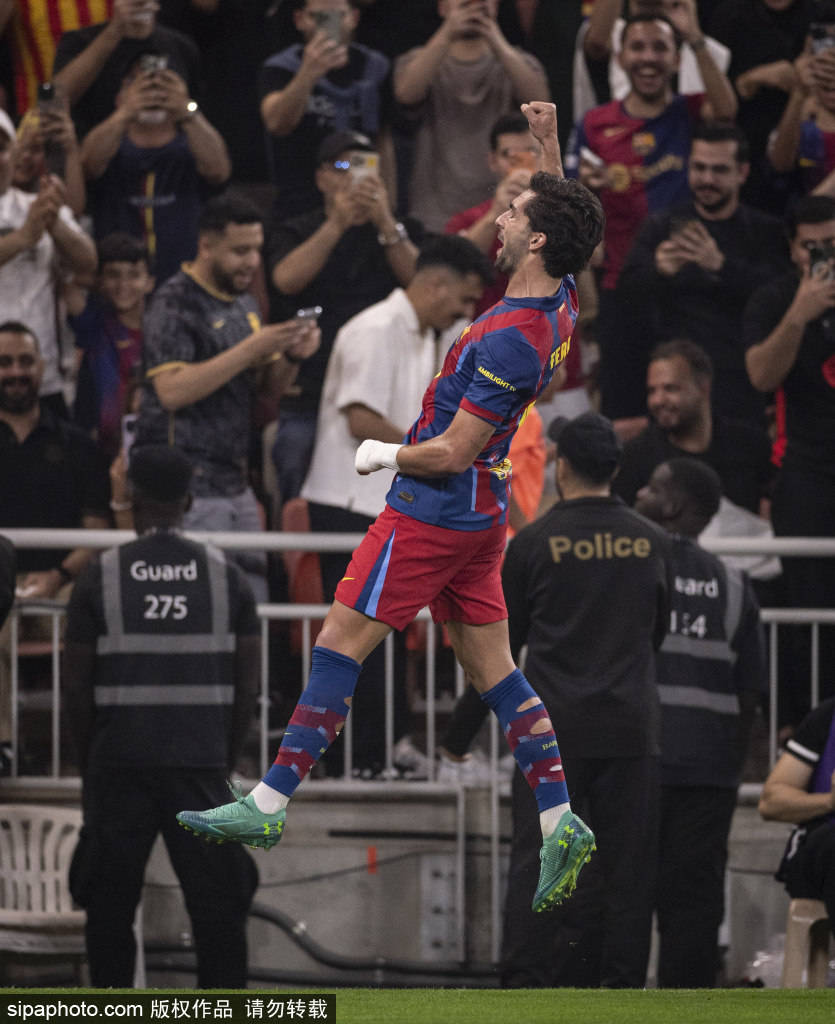 萨尔玛西班牙足球甲级联赛复出迎战马竞巴萨女足剑指10分优势！