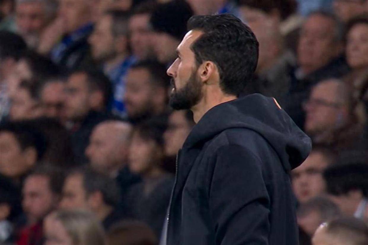 压力给到巴萨！皇马4-1狂胜、登顶西甲积分榜维尼修斯西甲联赛免费高清直播＋实时赛程积分榜＋竞彩预测全覆盖（2025赛季）梅开二度