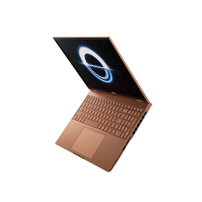 七彩虹笔记本评测：高性能与便携性的完美结合(图1)