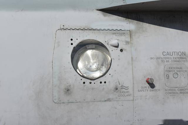 从弃子到全能王：麦道F/A-18“大黄蜂”的逆袭之路