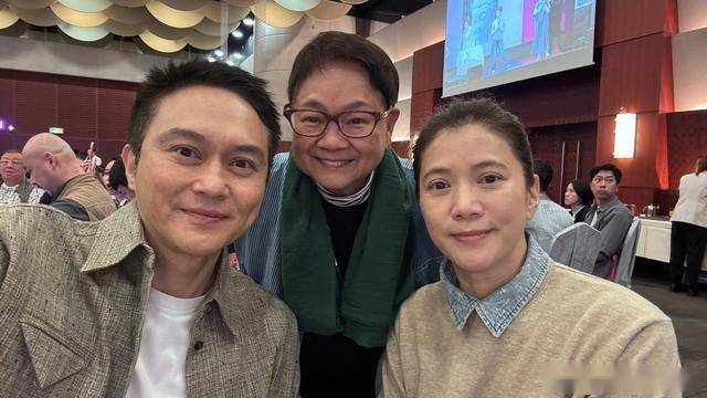 曾志伟73岁大寿！摆60桌筹300万，儿女同台祝寿，曾宝仪素颜疲惫