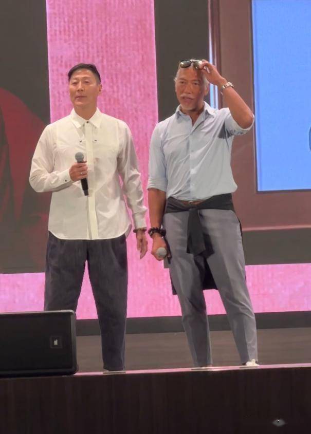 曾志伟73岁大寿！摆60桌筹300万，儿女同台祝寿，曾宝仪素颜疲惫