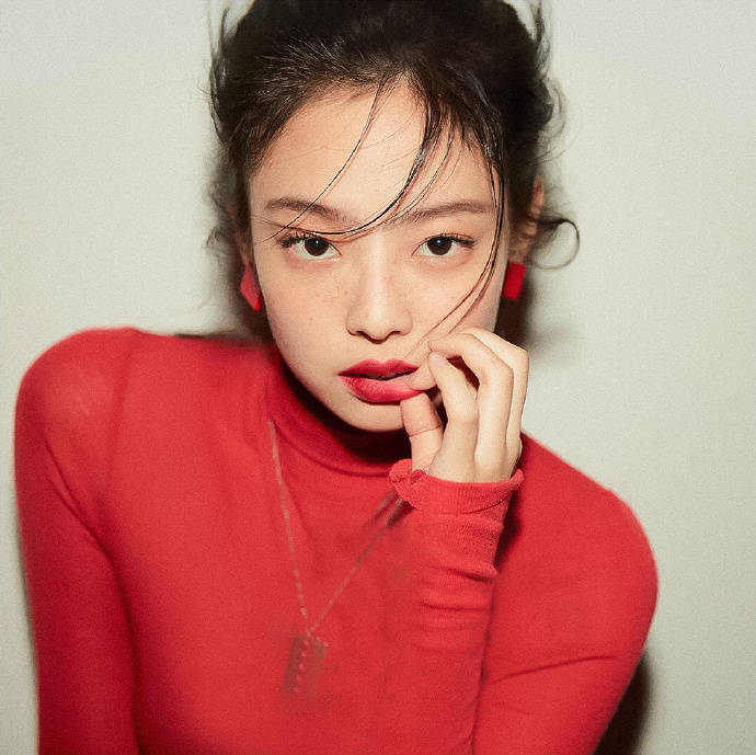 jennie芭莎韩国版2023年十月刊