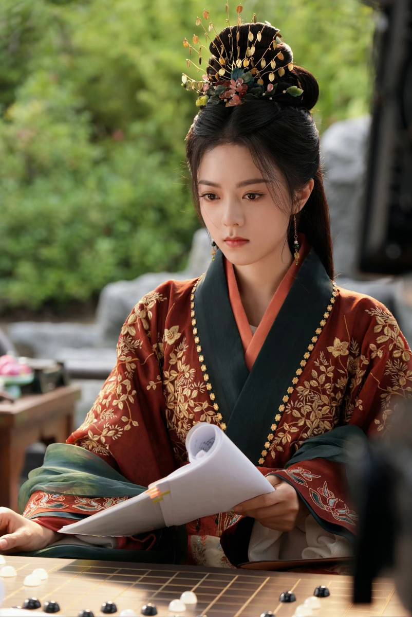赵今麦古装造型:美丽的小公主